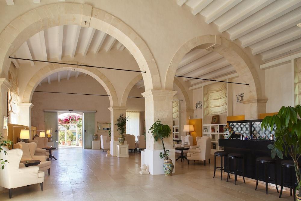 Borgo Di Luce I Monasteri Golf & 5* Syracuse